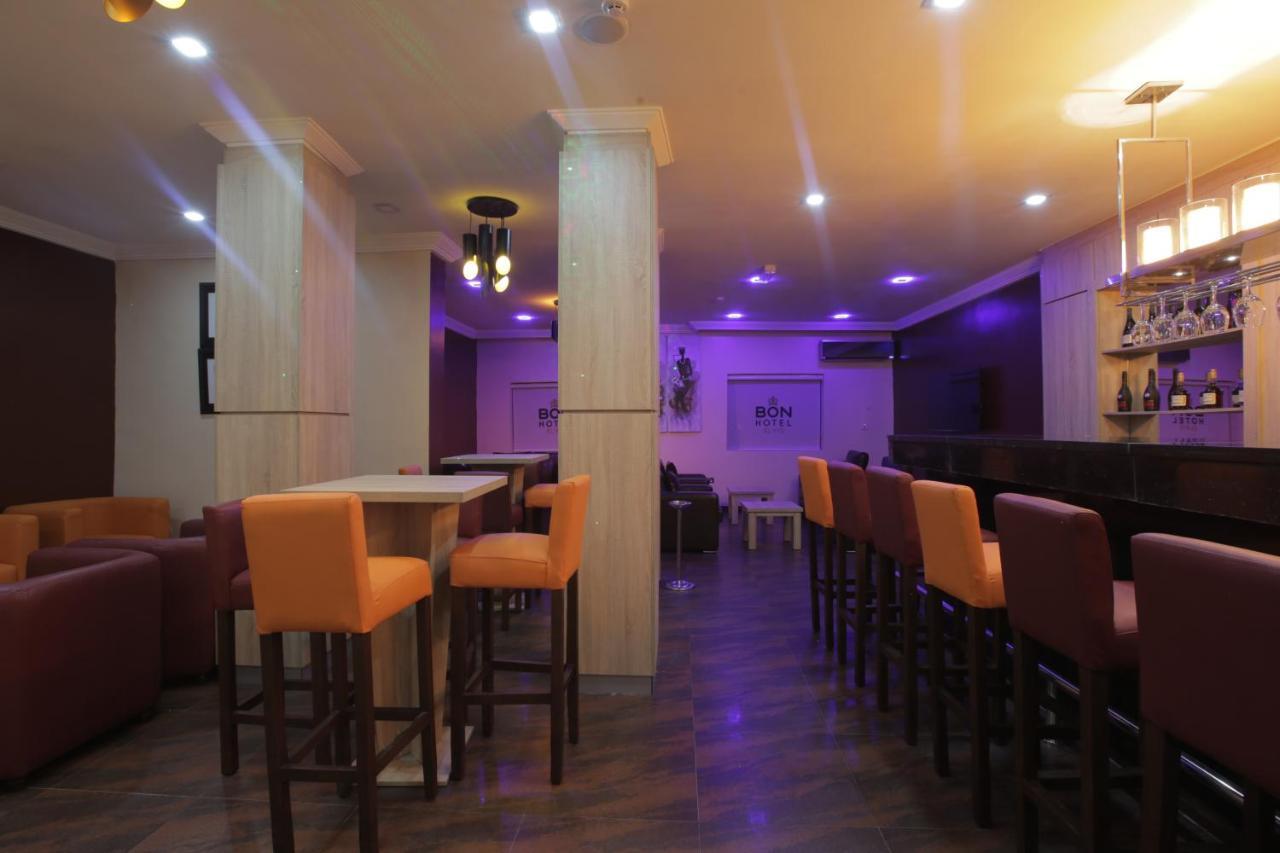 Bon Hotel Elvis Mobushipe Екстериор снимка