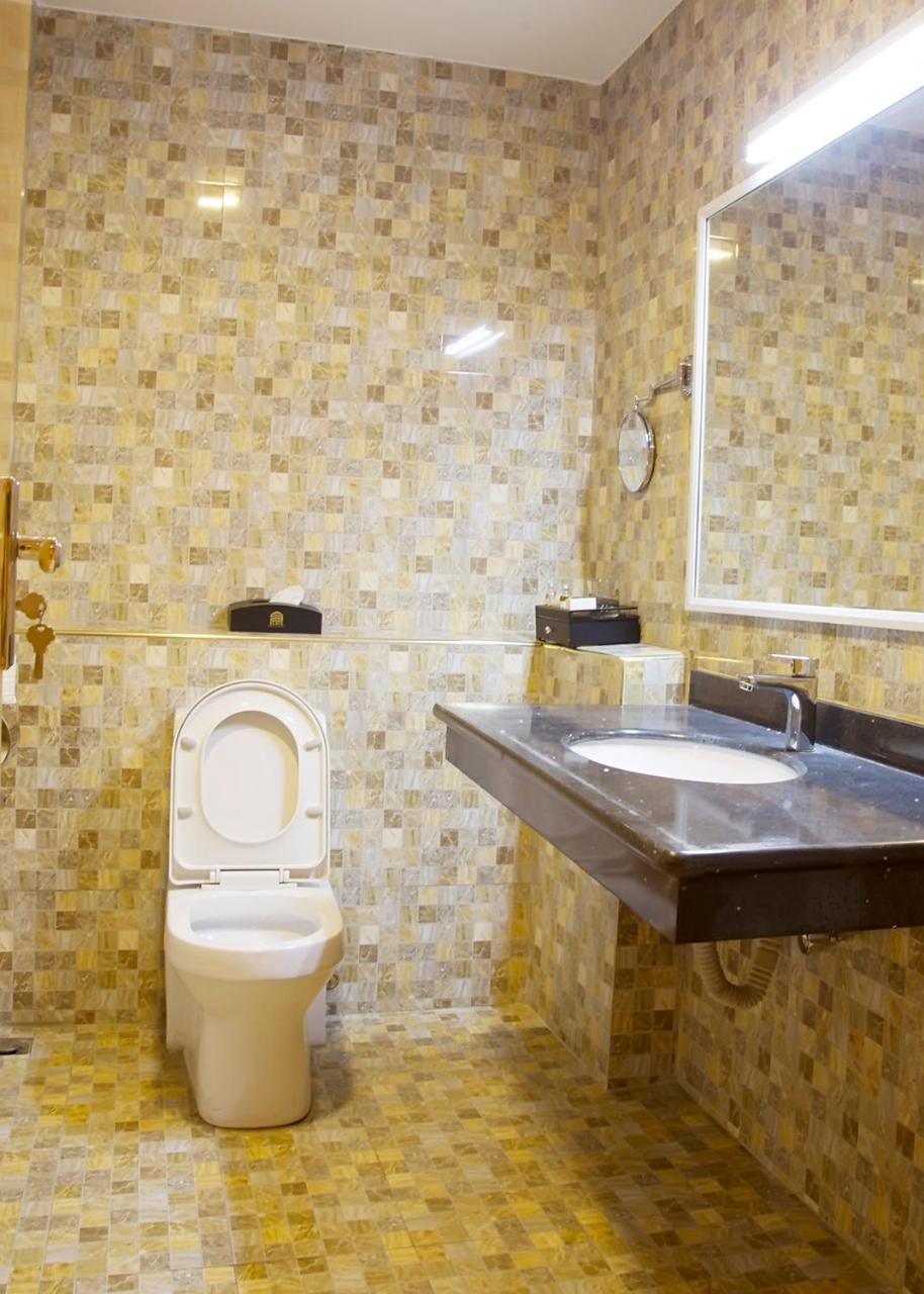 Bon Hotel Elvis Mobushipe Екстериор снимка